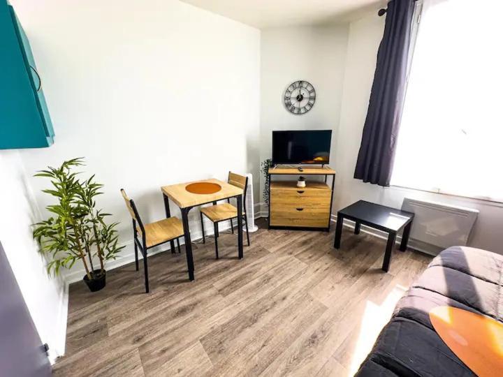 Appartement Cerf1-Centre Ville Meaux-Gare-Disney Екстериор снимка